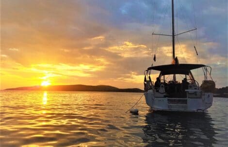 Oceanis 35 at anchorage in Croatia