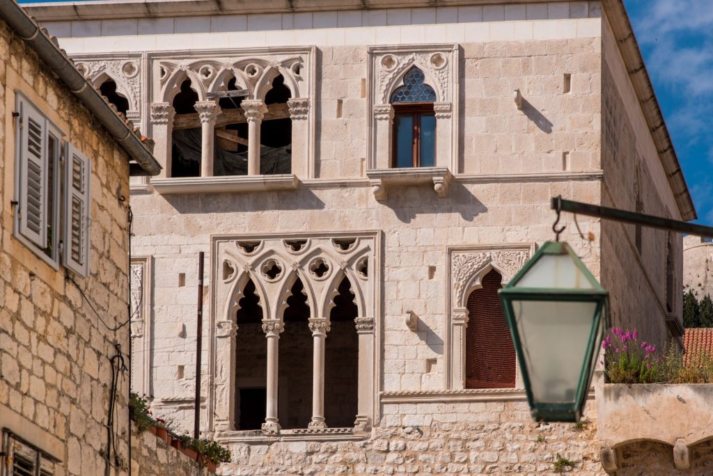 This image has an empty alt attribute; its file name is Beneteau_Yacht_Rally_2018-616-Gros-1024x684.jpg