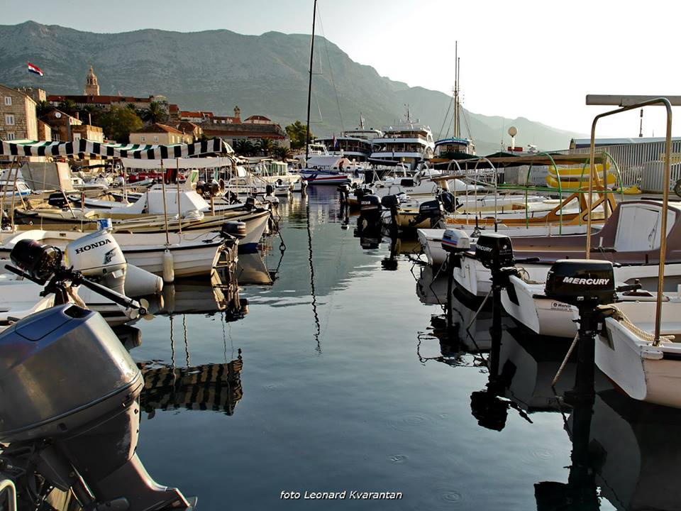 This image has an empty alt attribute; its file name is Orebic_mooring.jpg