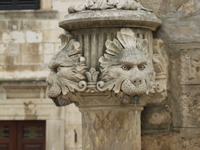 This image has an empty alt attribute; its file name is Dubrovnik_sailing-15.jpg